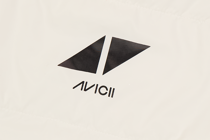 Avicii padded drawstring bag off white